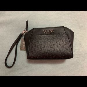 COPY - Guess makeup bag
